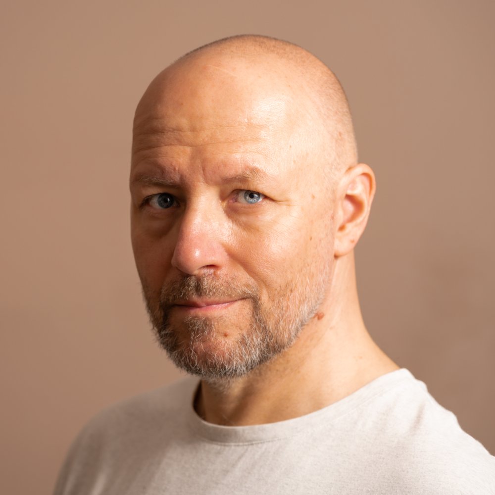 About image for szmatefy, photographer in Budapest