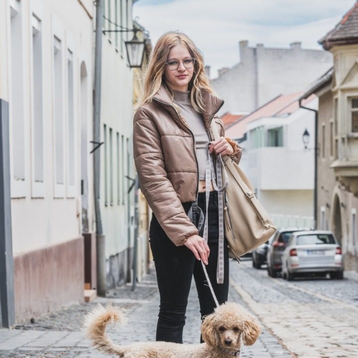 eizlerviktoria cover photo