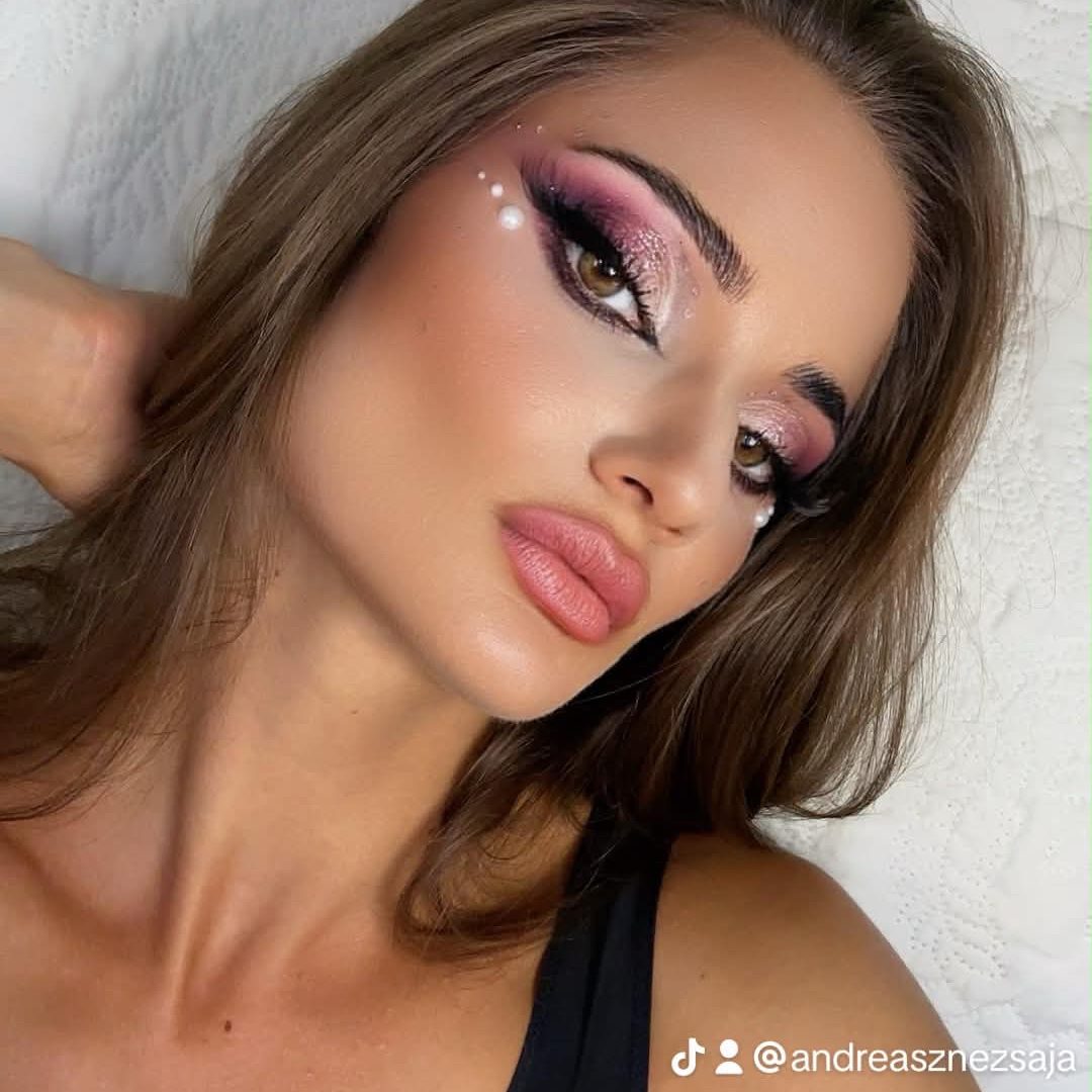 Featured portfolio image for noa_makeupp_, make up artist in Érd